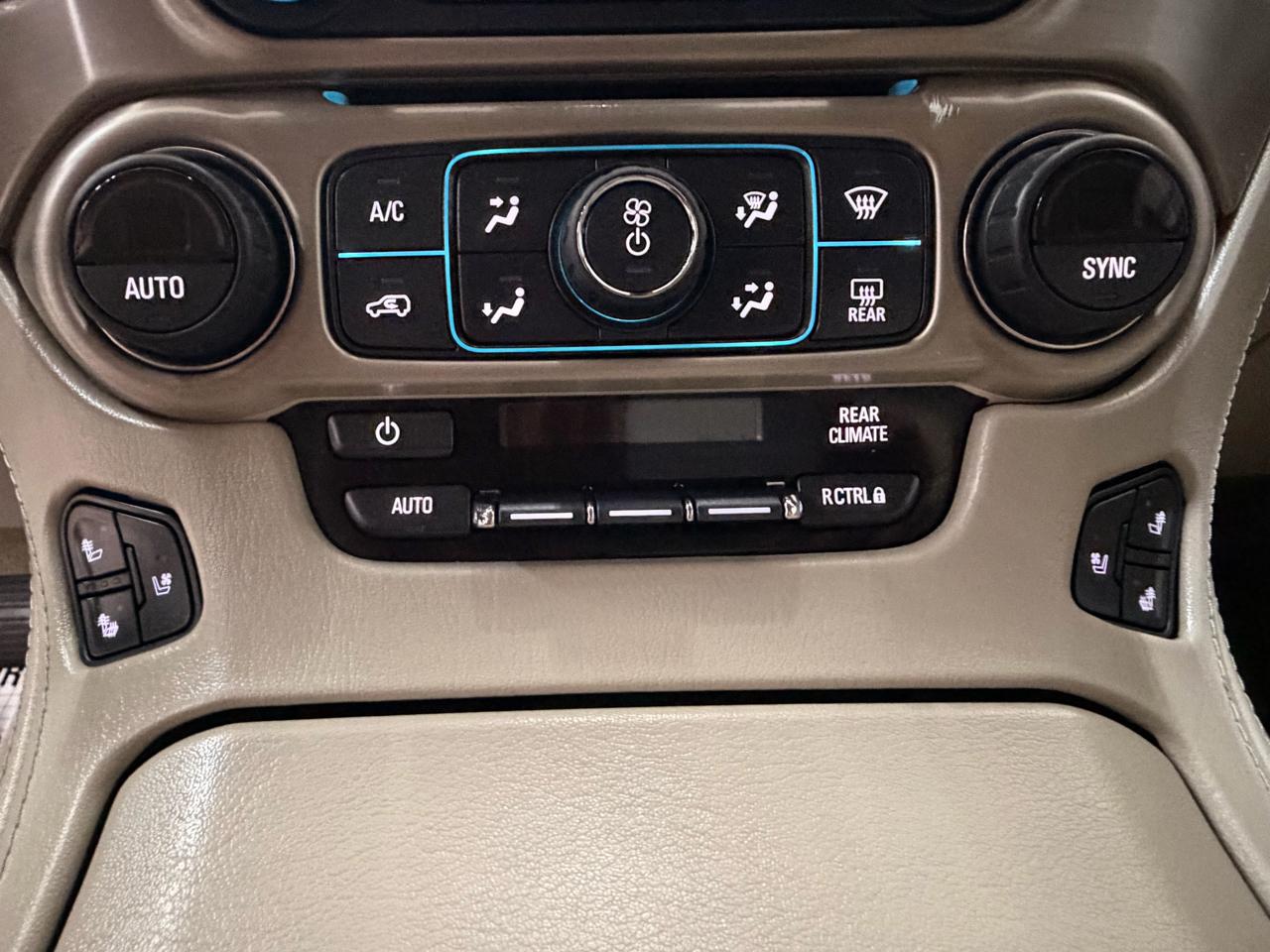GMC Yukon Denali 4WD 2017