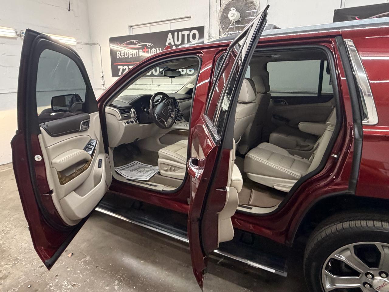 GMC Yukon Denali 4WD 2017