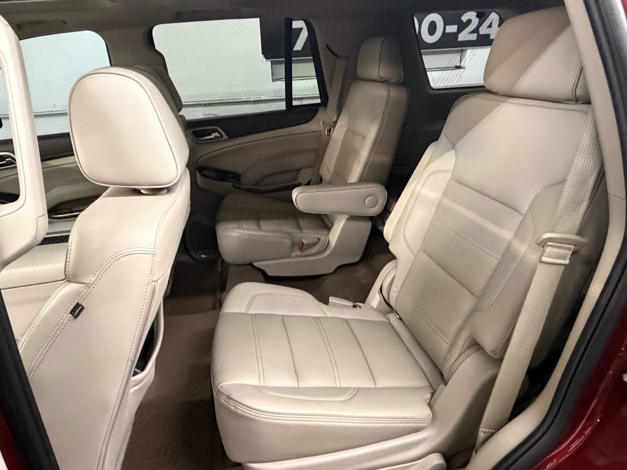GMC Yukon Denali 4WD 2017