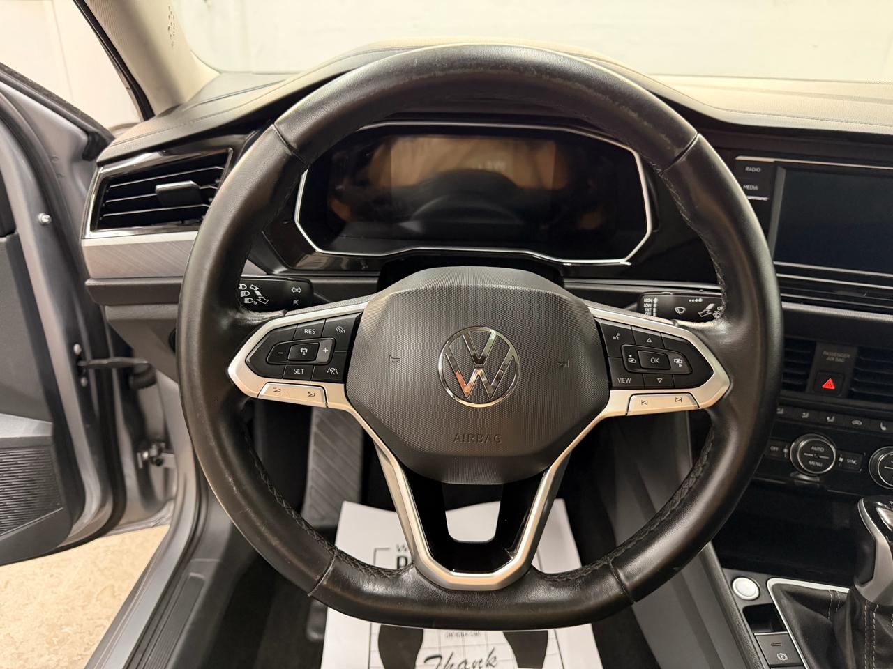 Volkswagen Jetta SE 2023