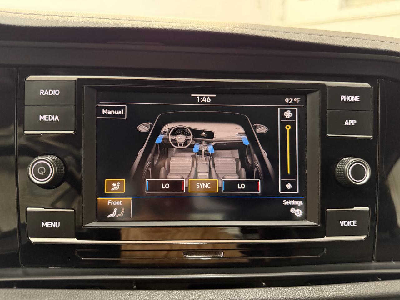 Volkswagen Jetta SE 2023