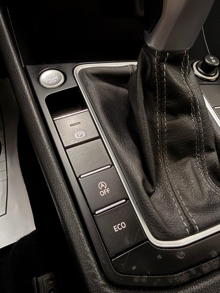 Volkswagen Jetta SE 2023