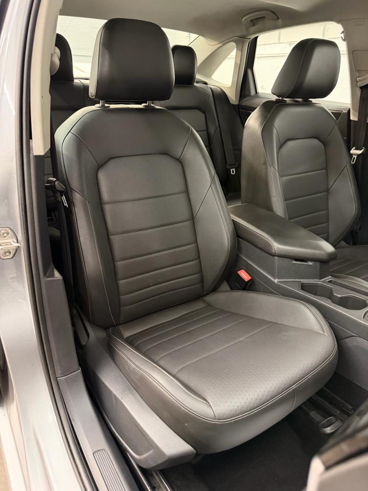 Volkswagen Jetta SE 2023