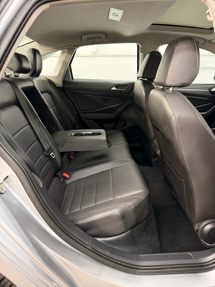 Volkswagen Jetta SE 2023