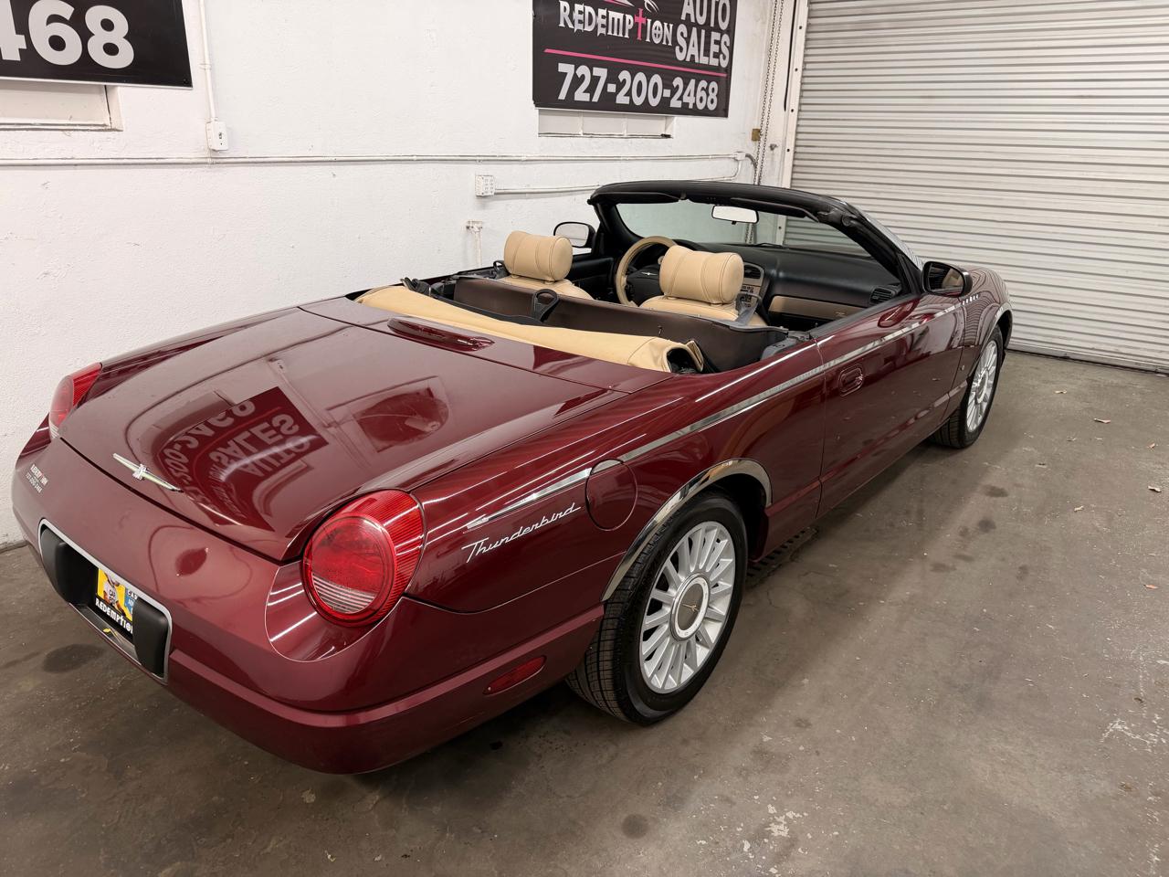 Ford Thunderbird Deluxe 2004