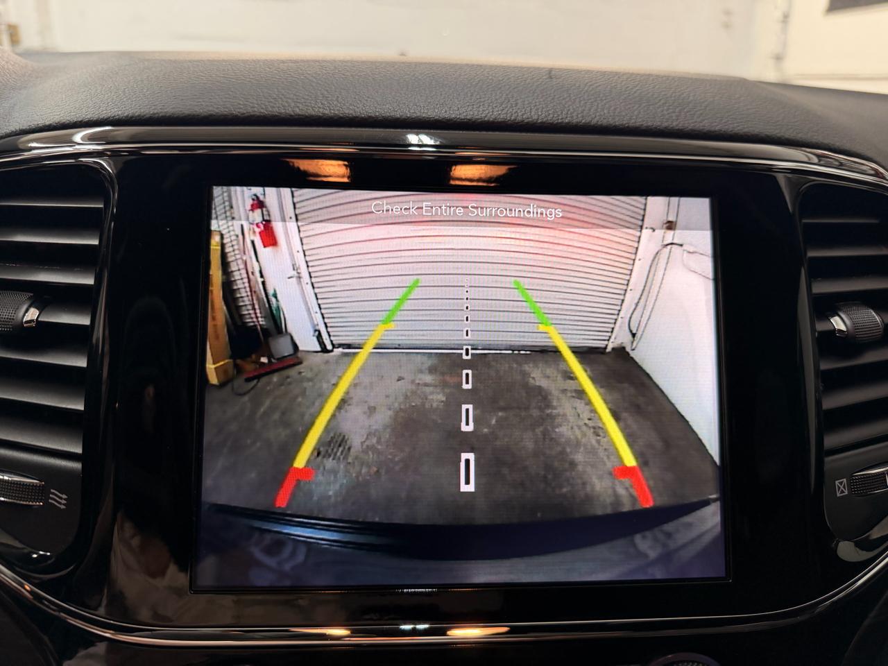 Jeep Grand Cherokee Laredo 2WD 2019