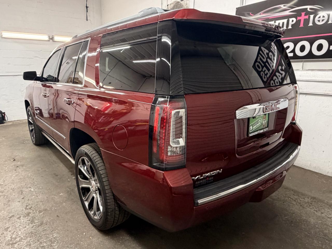 GMC Yukon XL SLT 4WD 2017