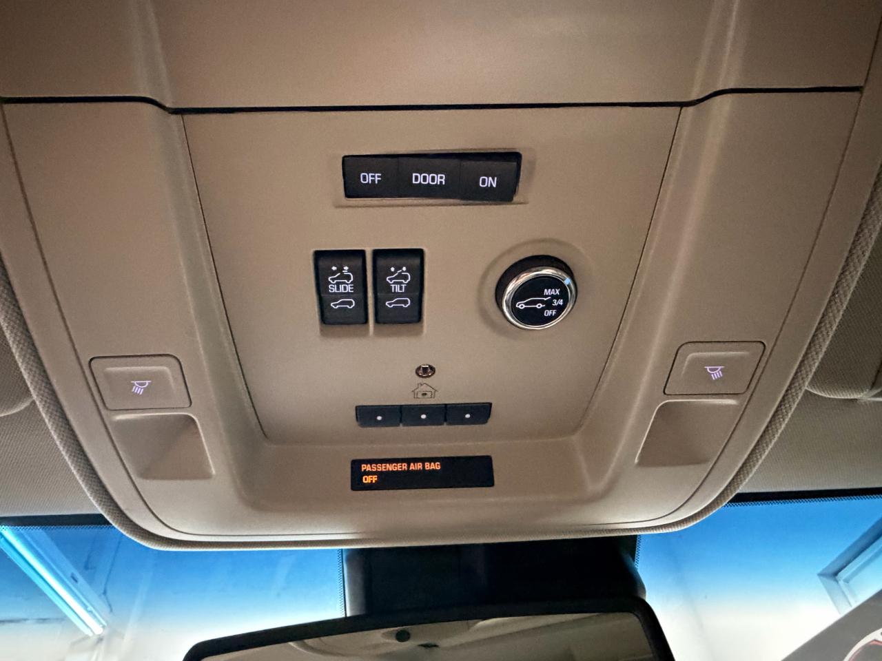 GMC Yukon XL SLT 4WD 2017