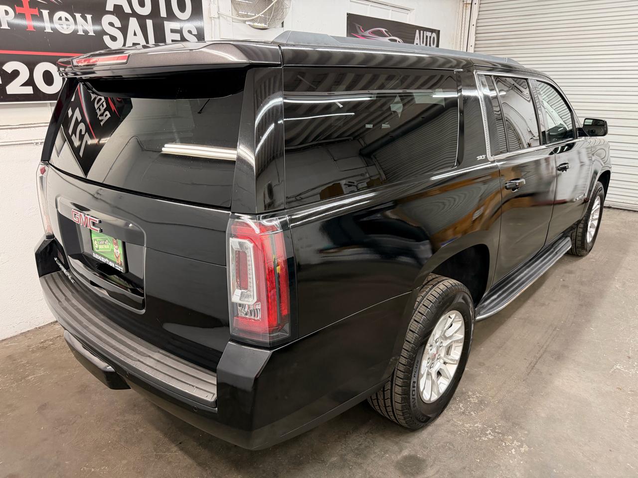 GMC Yukon XL SLT 4WD 2017