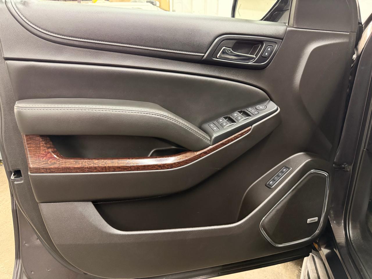 GMC Yukon XL SLT 4WD 2017