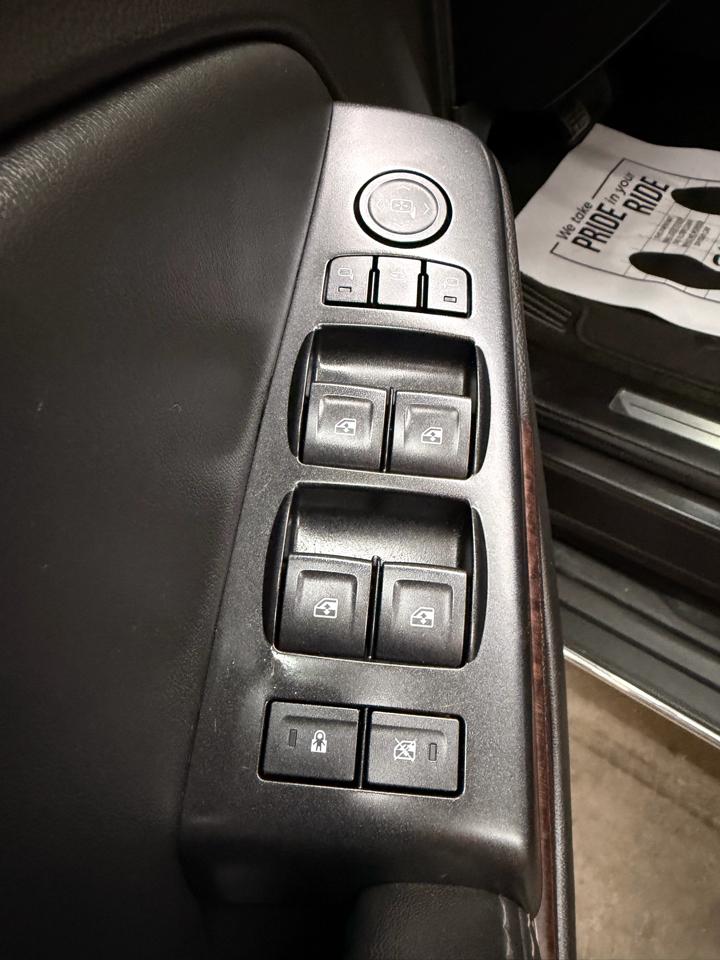 GMC Yukon XL SLT 4WD 2017