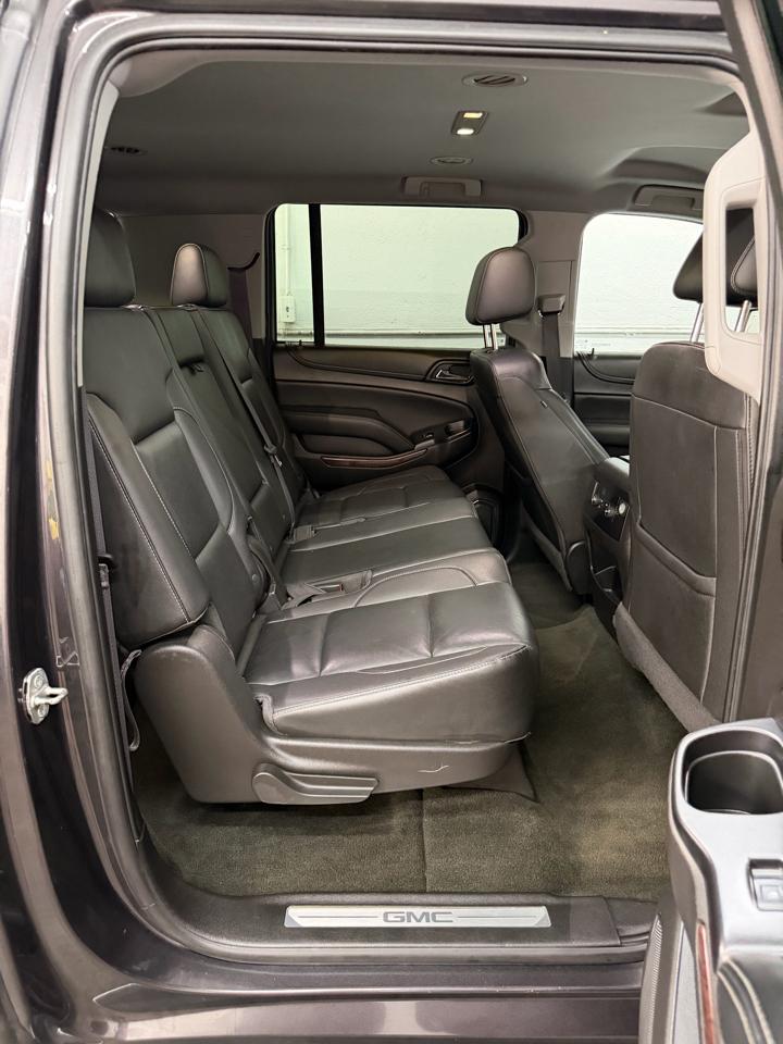 GMC Yukon XL SLT 4WD 2017