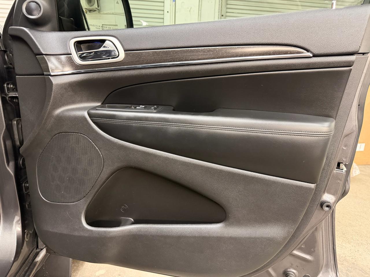 Jeep Grand Cherokee Limited 2WD 2018