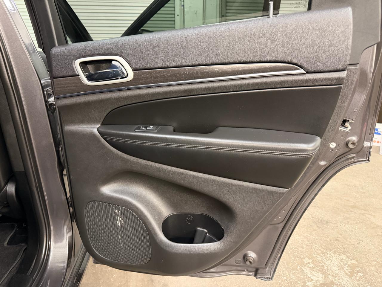 Jeep Grand Cherokee Limited 2WD 2018