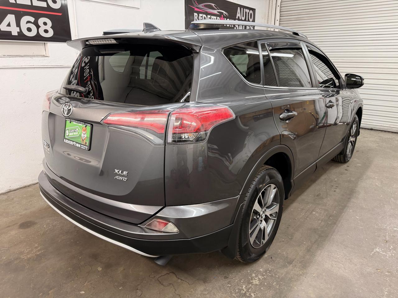 Toyota RAV4 XLE AWD 2017