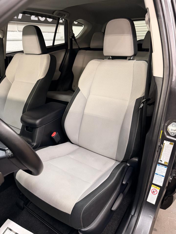 Toyota RAV4 XLE AWD 2017