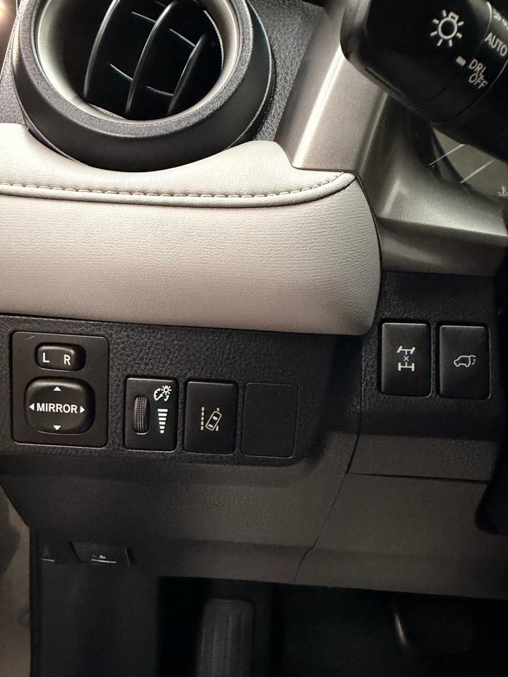 Toyota RAV4 XLE AWD 2017