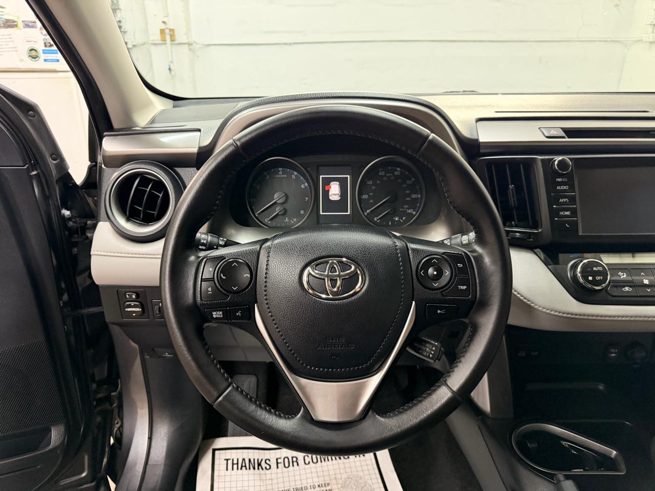 Toyota RAV4 XLE AWD 2017