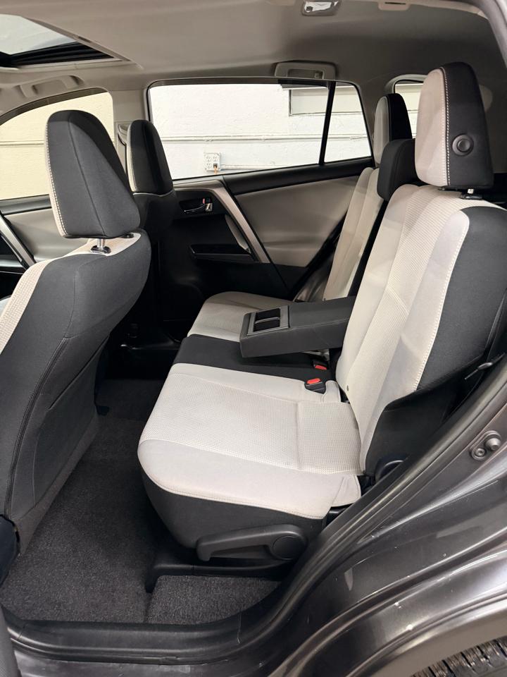 Toyota RAV4 XLE AWD 2017