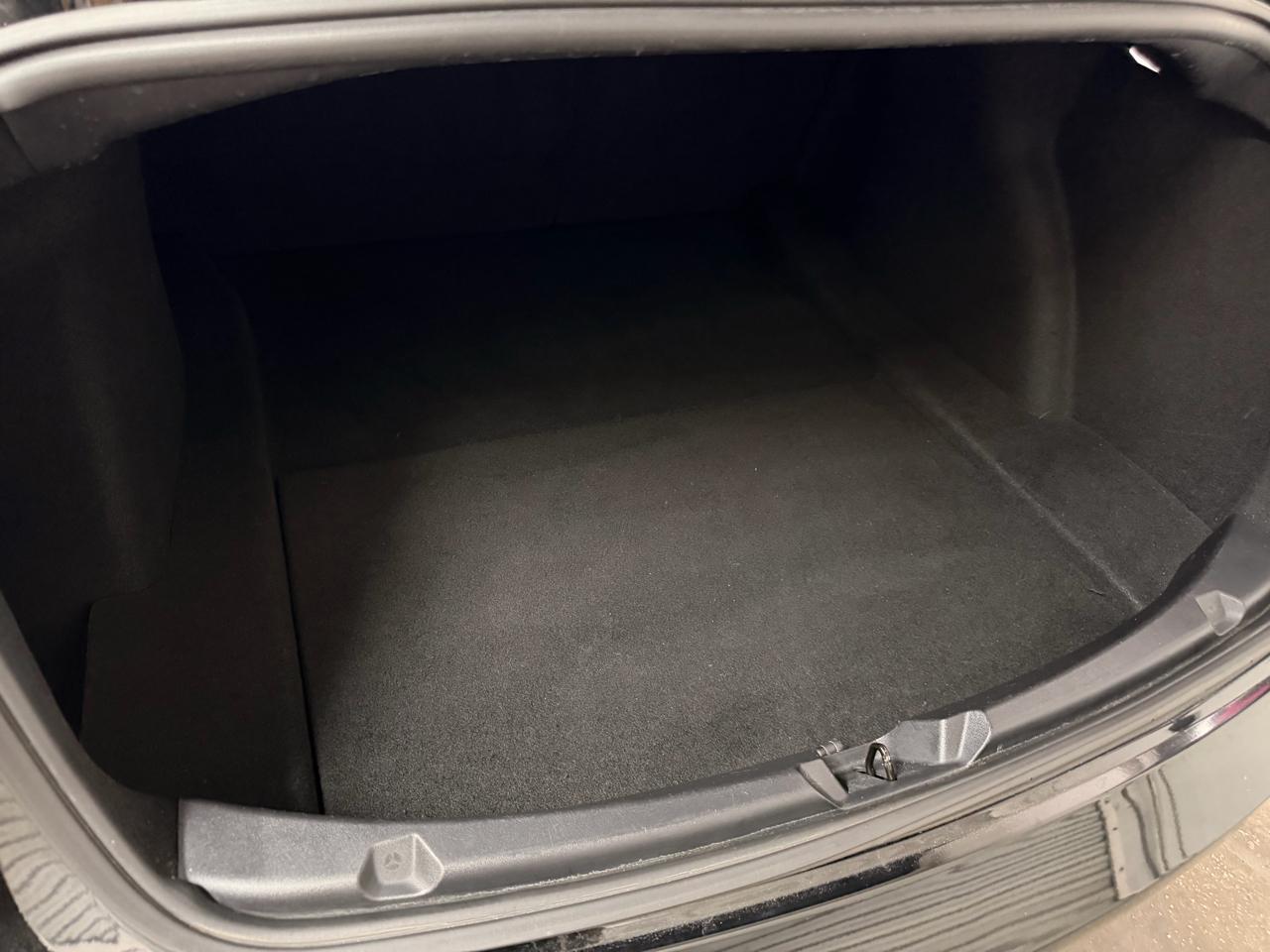 Tesla Model 3 Base 2018