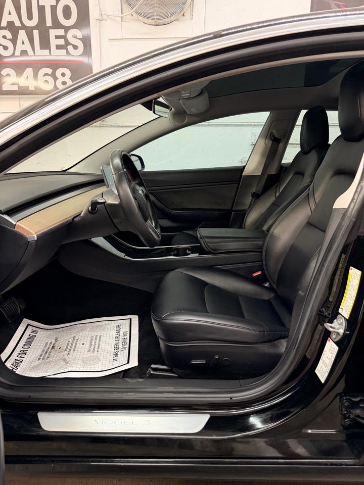 Tesla Model 3 Base 2018