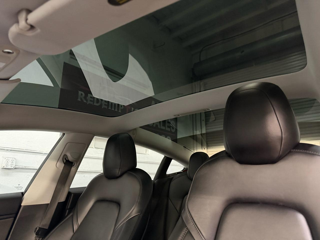 Tesla Model 3 Base 2018