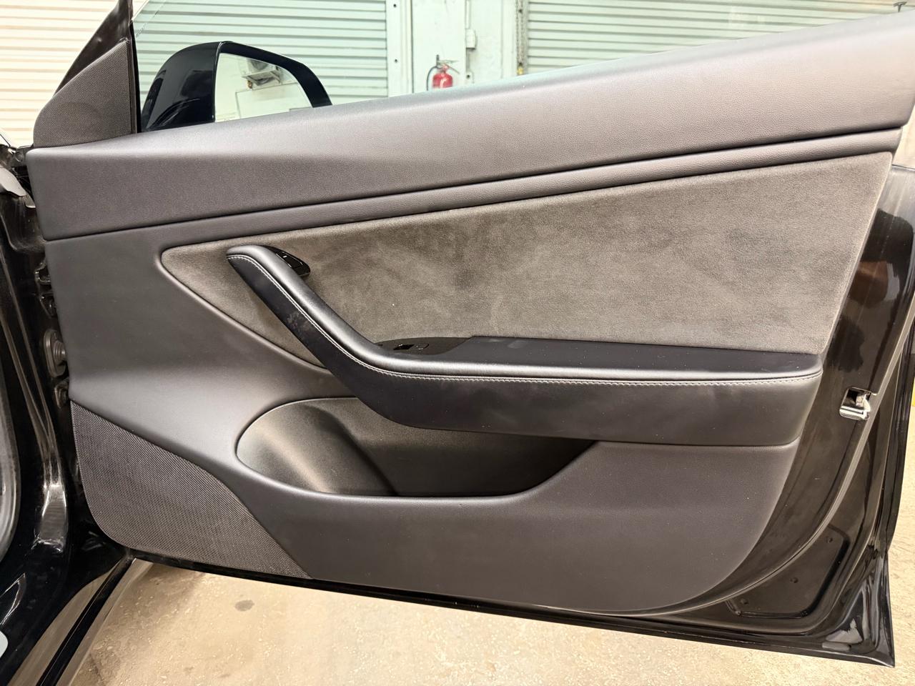 Tesla Model 3 Base 2018