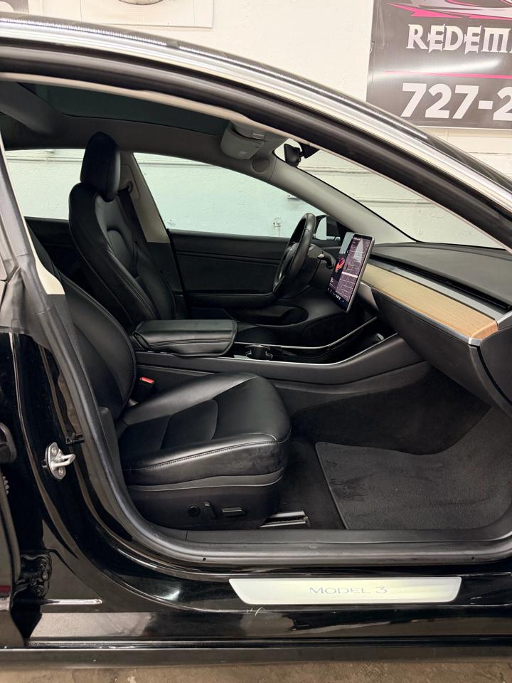 Tesla Model 3 Base 2018