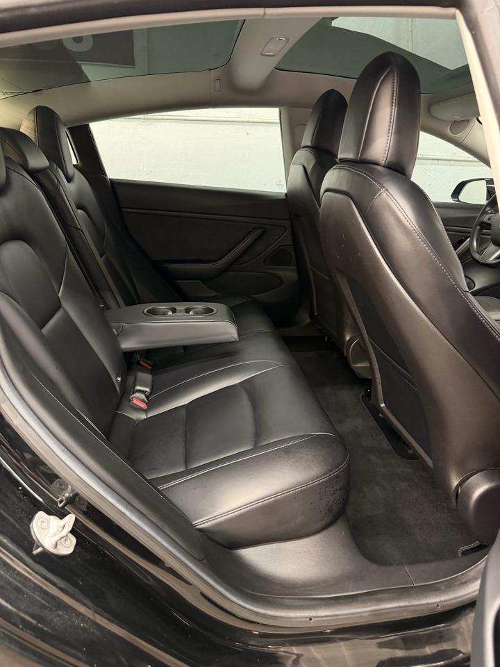 Tesla Model 3 Base 2018