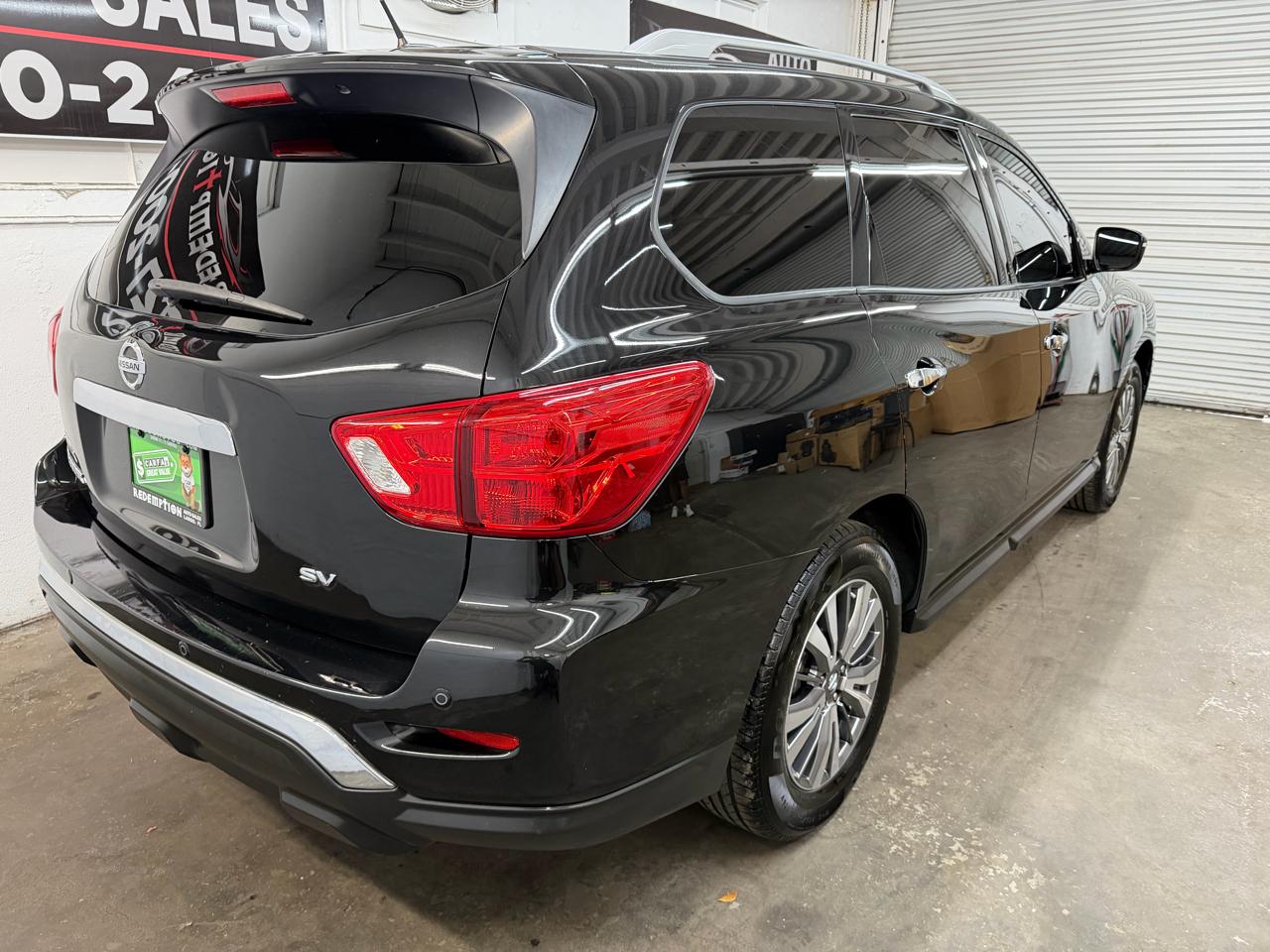 Nissan Pathfinder SV 2WD 2018
