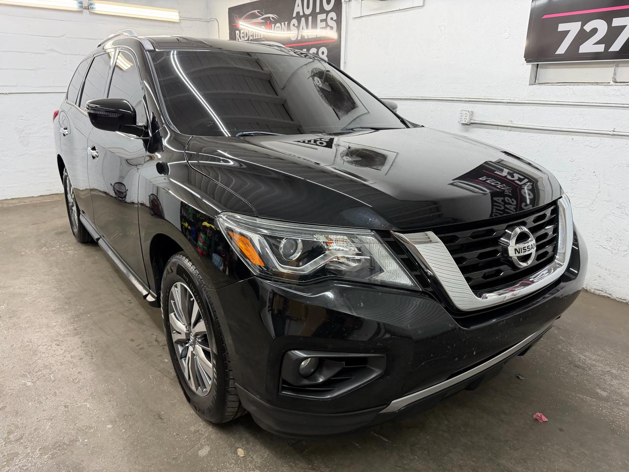 Nissan Pathfinder SV 2WD 2018