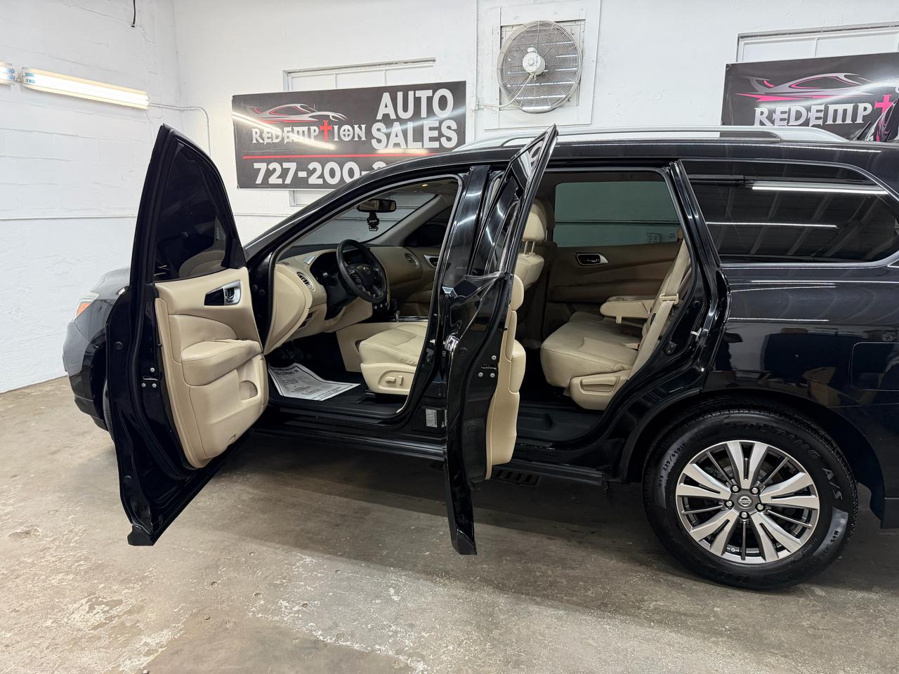 Nissan Pathfinder SV 2WD 2018