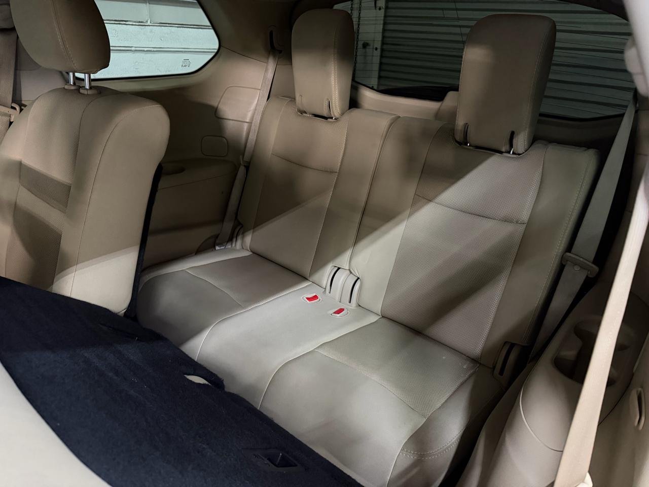 Nissan Pathfinder SV 2WD 2018