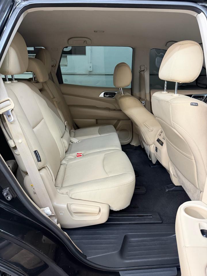 Nissan Pathfinder SV 2WD 2018