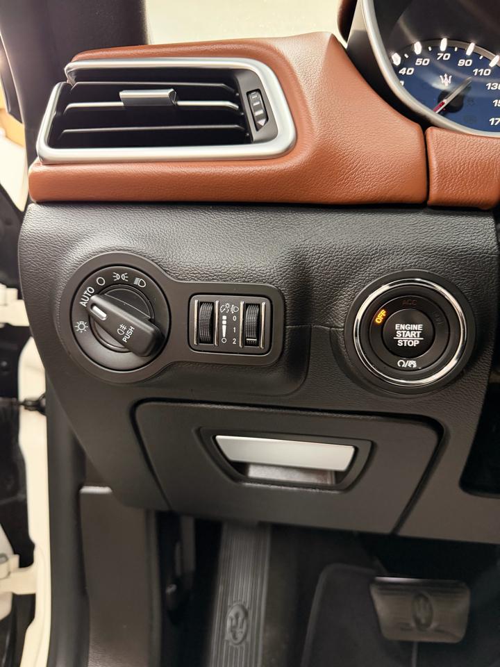 Maserati Ghibli  2019