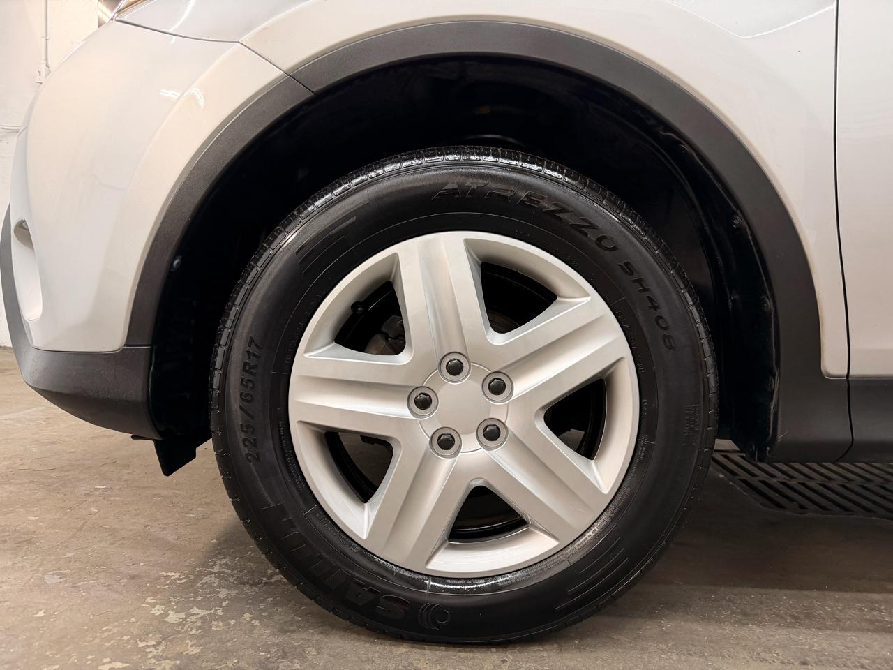 Toyota RAV4  2015