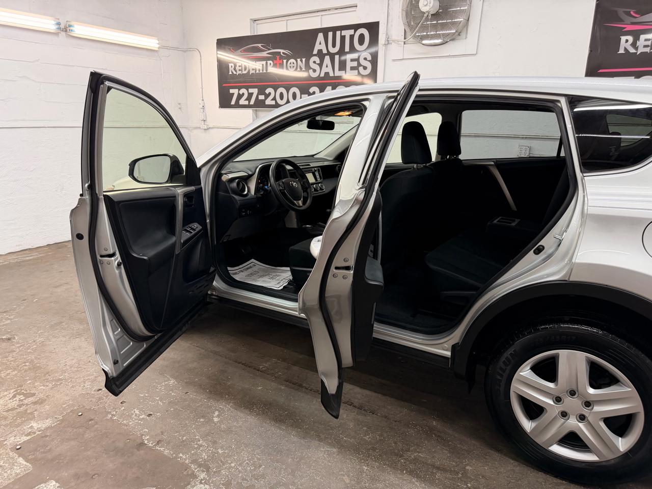 Toyota RAV4  2015