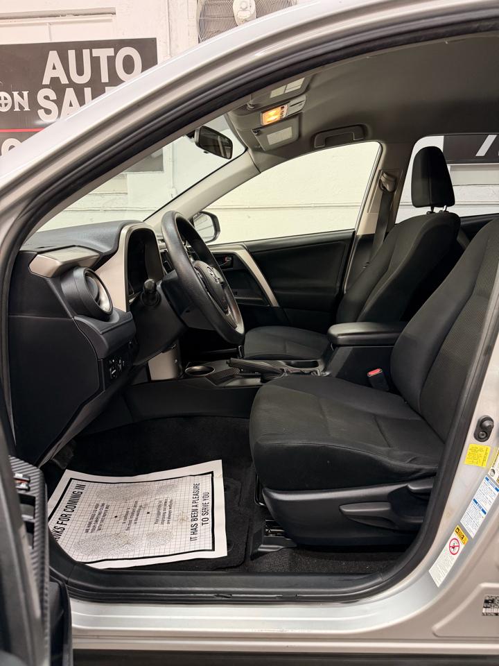 Toyota RAV4  2015