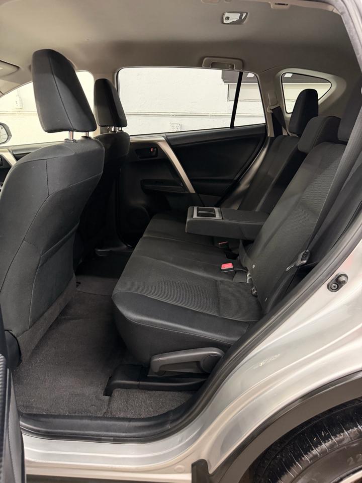 Toyota RAV4  2015