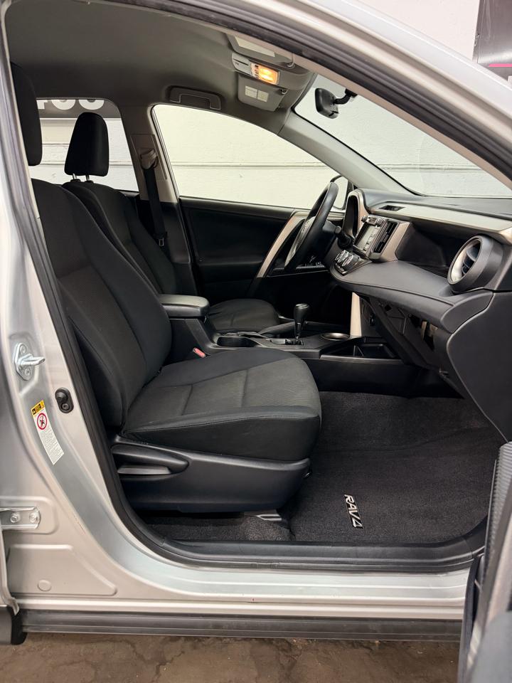 Toyota RAV4  2015