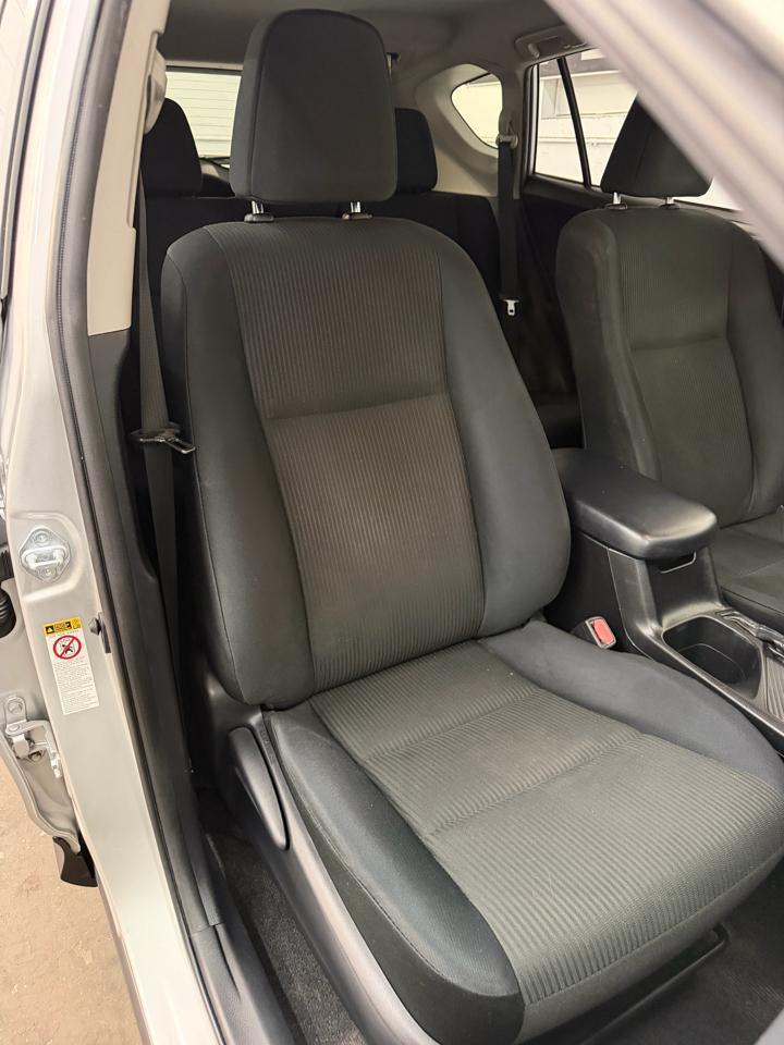 Toyota RAV4  2015
