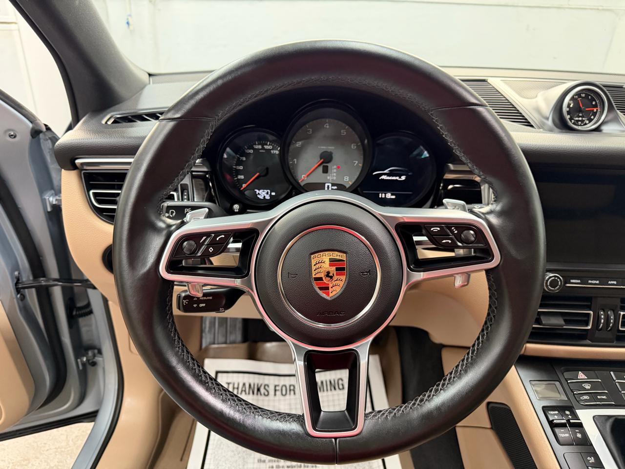 Porsche Macan  2020
