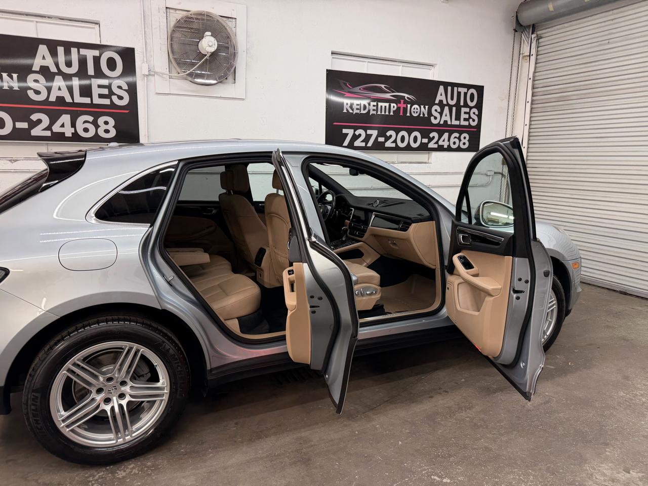Porsche Macan  2020