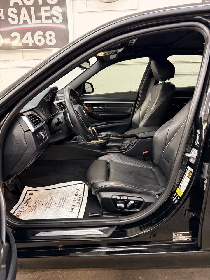 BMW 3-Series 328i xDrive Sedan 2016