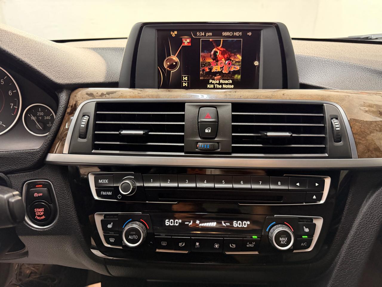 BMW 3-Series 328i xDrive Sedan 2016