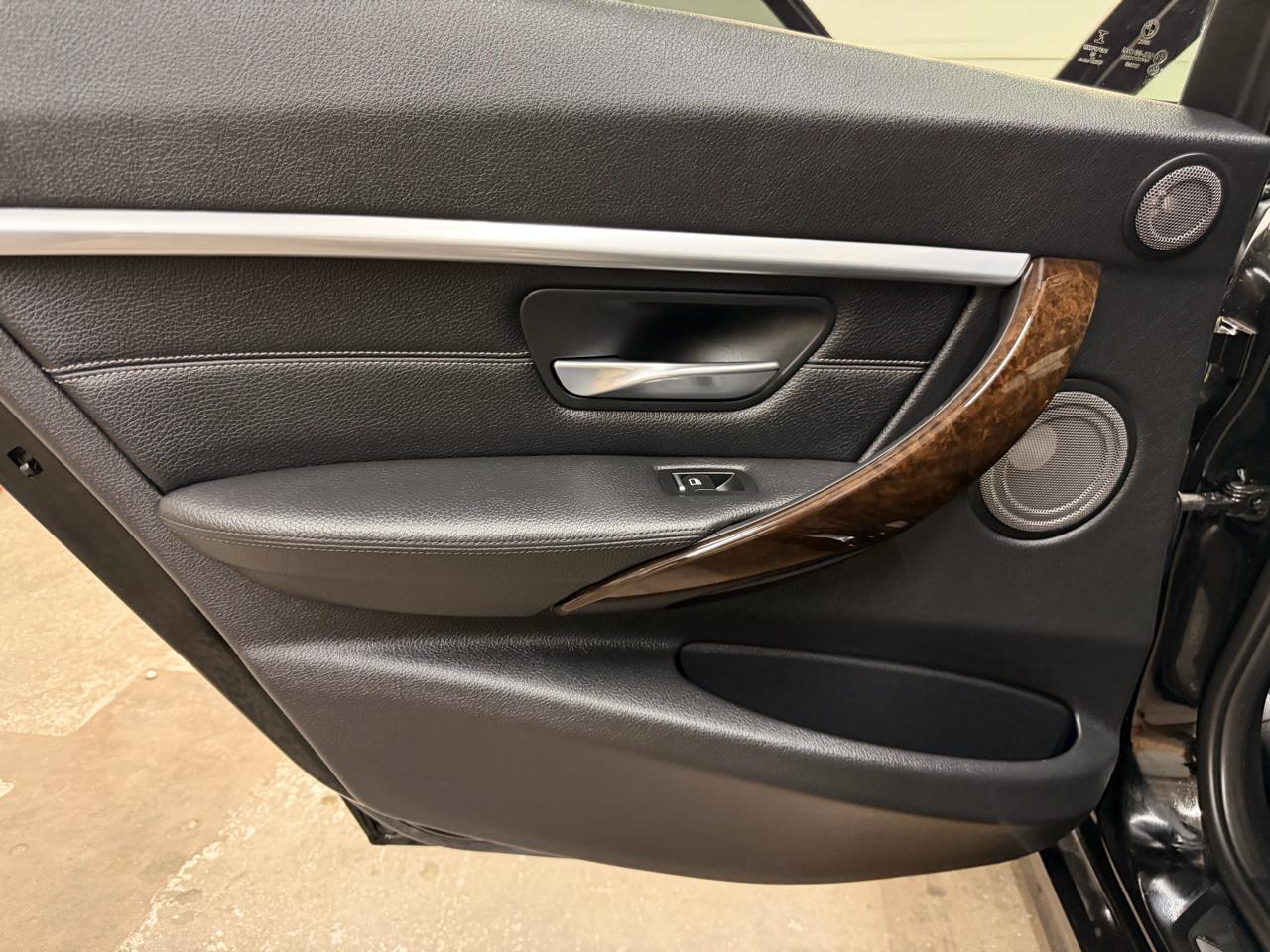 BMW 3-Series 328i xDrive Sedan 2016