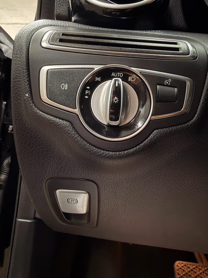 Mercedes-Benz C-Class C300 4MATIC Sedan 2015