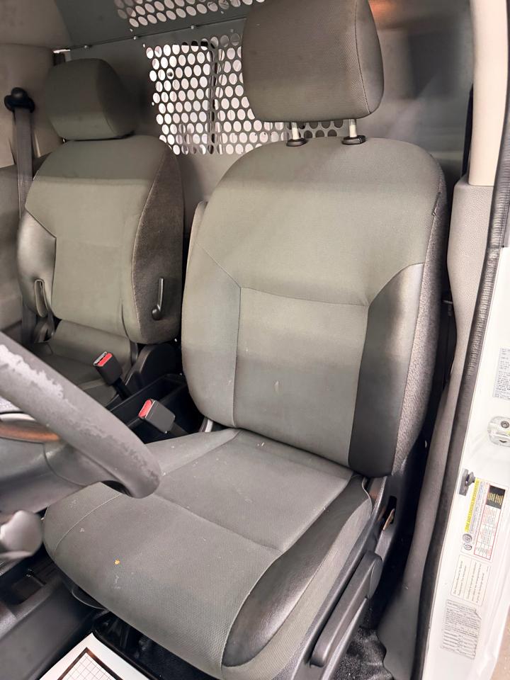 Nissan NV200 SV 2016