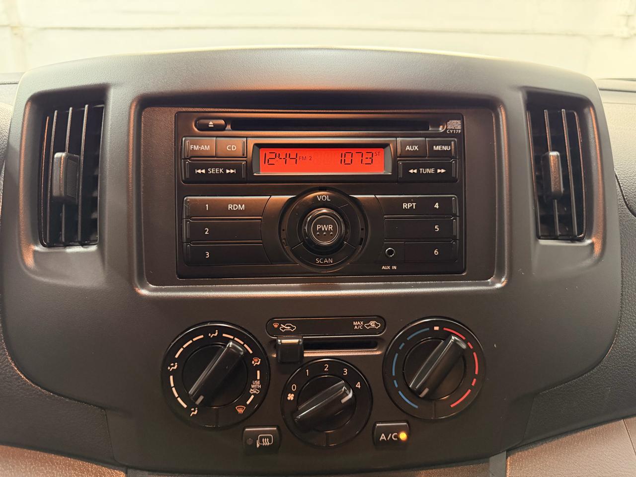 Nissan NV200 SV 2016