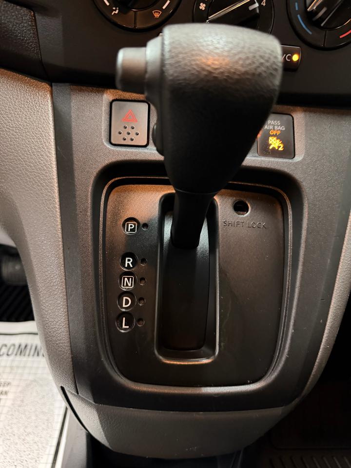 Nissan NV200 SV 2016